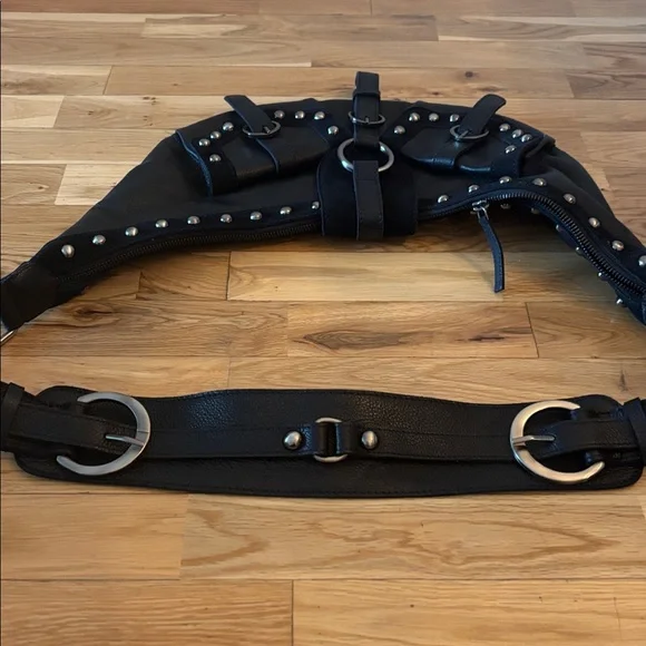 Free People Hidden Hills Sling Bag- New without tags! - Picture 4 of 7